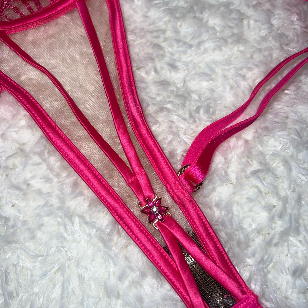 Elegant Pink Lace Lingerie Set by Honey Birdette - Picture 2 of 4